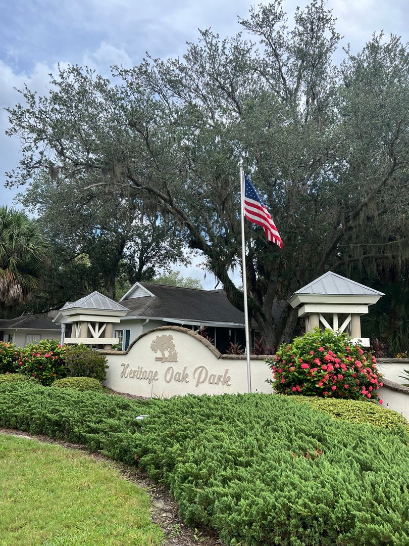 Port Charlotte House: 1222 Green Oak Trail