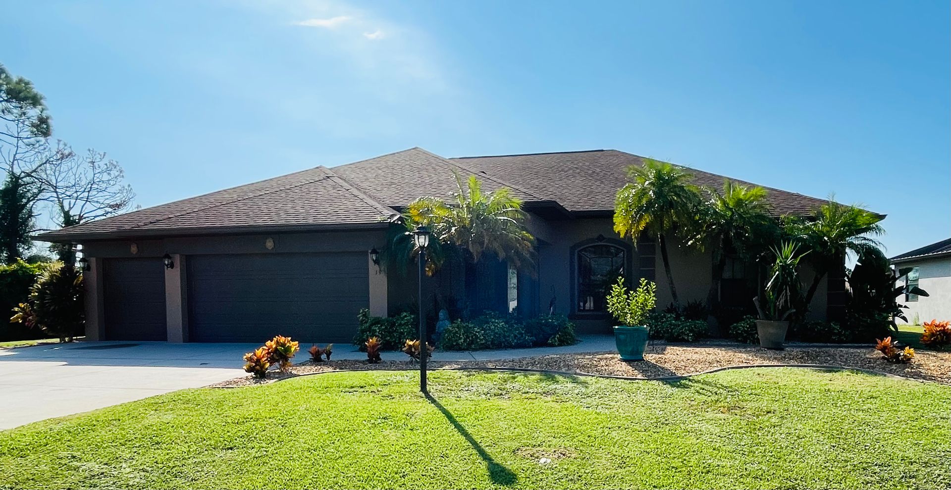 Rotonda West House: 19 Medalist Way