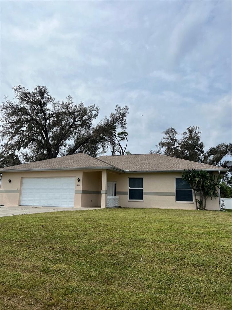 North Port House: 4733 Cranberry Blvd