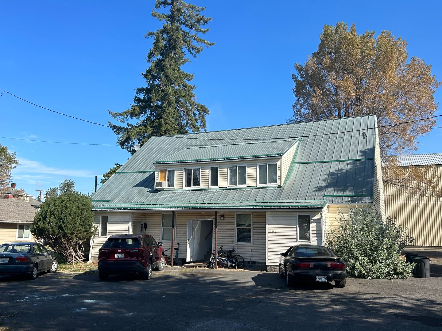 Goldendale Apartment: 118 E Brooks St