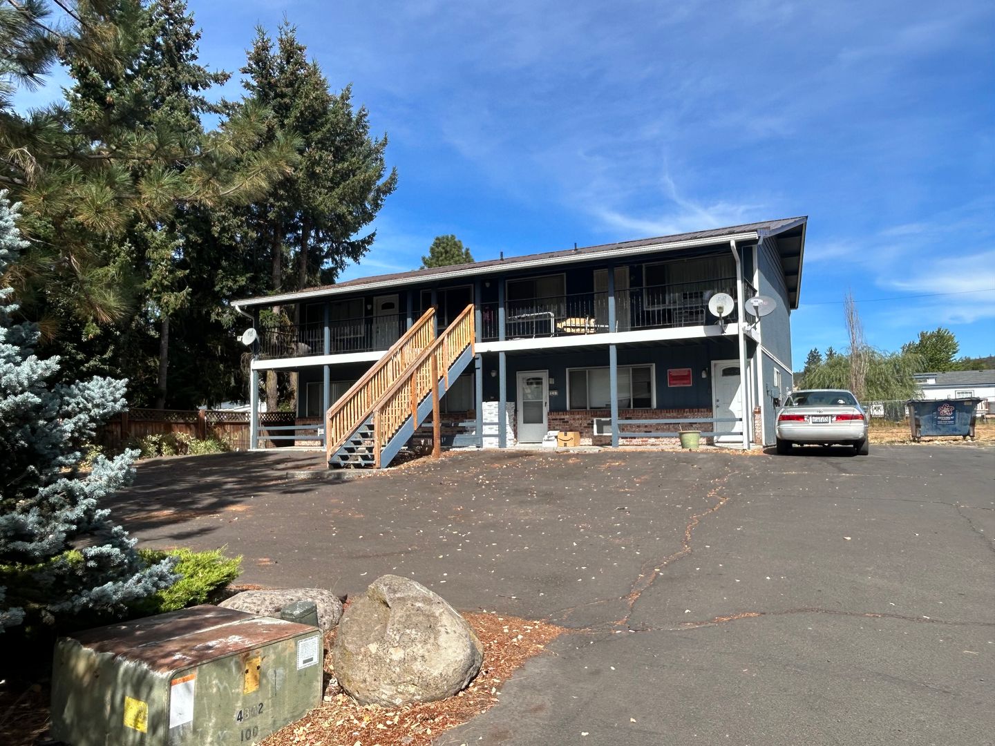 Goldendale Apartment: 123 NW High St