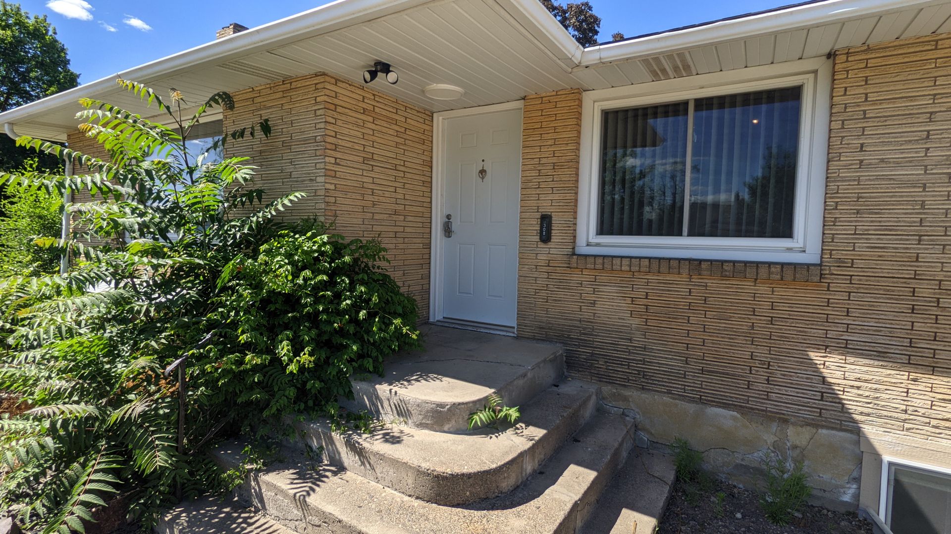 Spokane House: 301 E Ermina Avenue