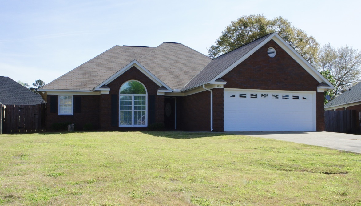 Phenix City House: 3304 Chariot Court