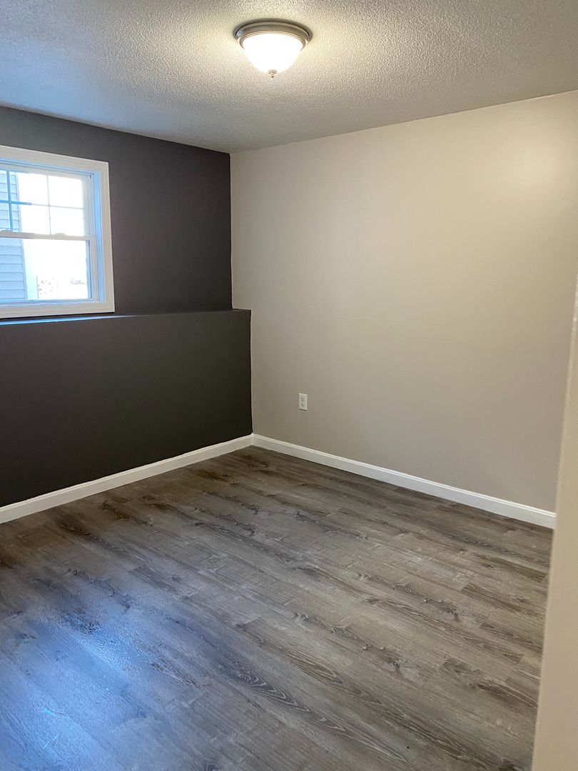 Fall River Apartment: 1710 North Main St