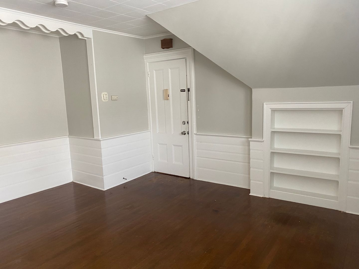 Fall River Apartment: 127 Winter Street