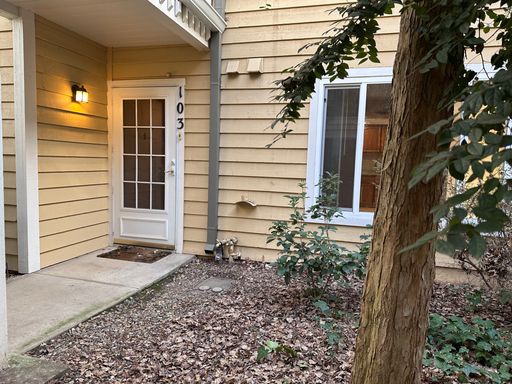 Stunning Rental in the Heart of Fair Oaks!