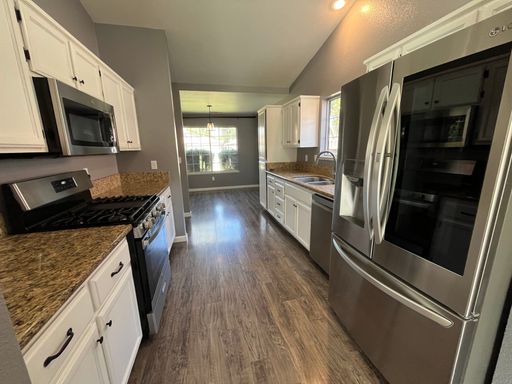 Charming 3-Bedroom Home with Modern Comfort in Atwater