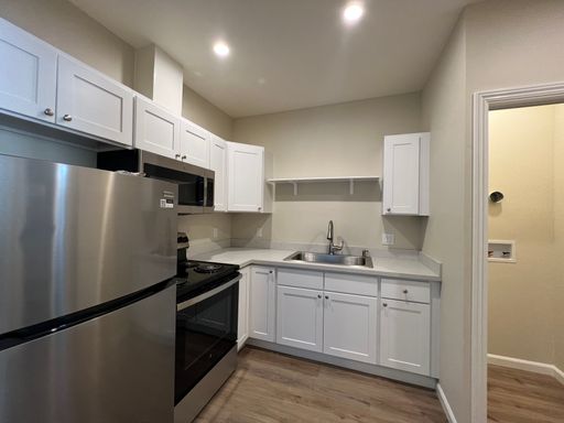 Pet Friendly One Bedroom in Seaside!