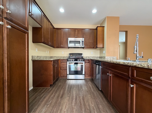 Limited‑Time Offer! Get $250 OFF your 2nd Month’s Rent! – photo 1