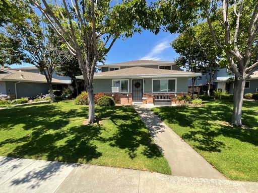 Modern Townhome Living in the Heart of San Jose – photo 1