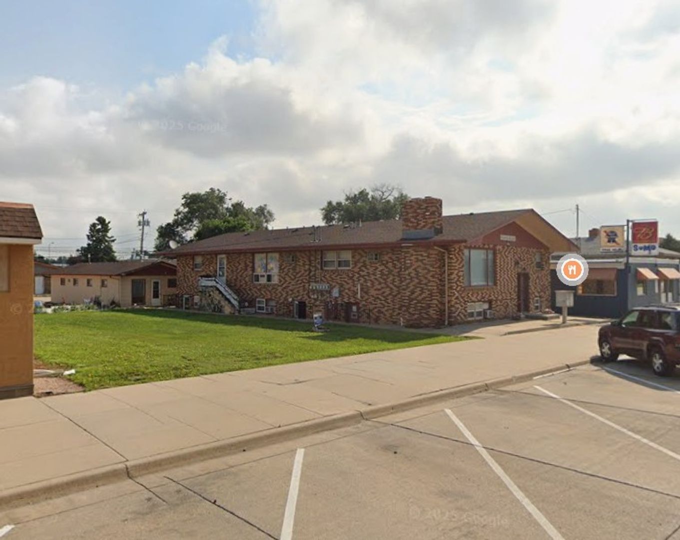 Rapid City Apartment: 208 E Saint Joseph St