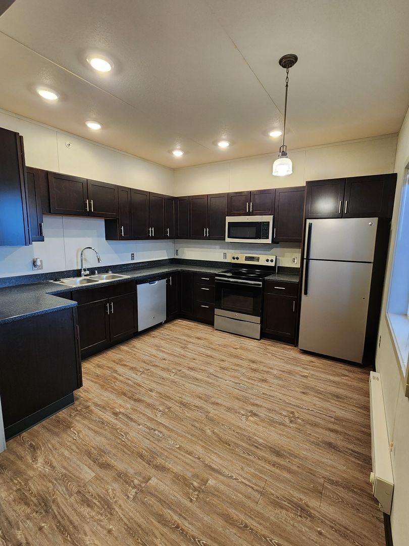 Rapid City Apartment: 422 N Creek Dr