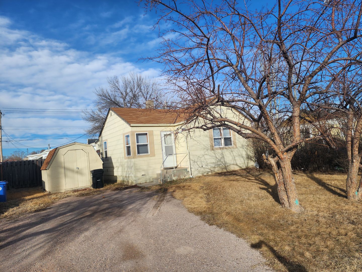 Rapid City House: 216 E Denver St