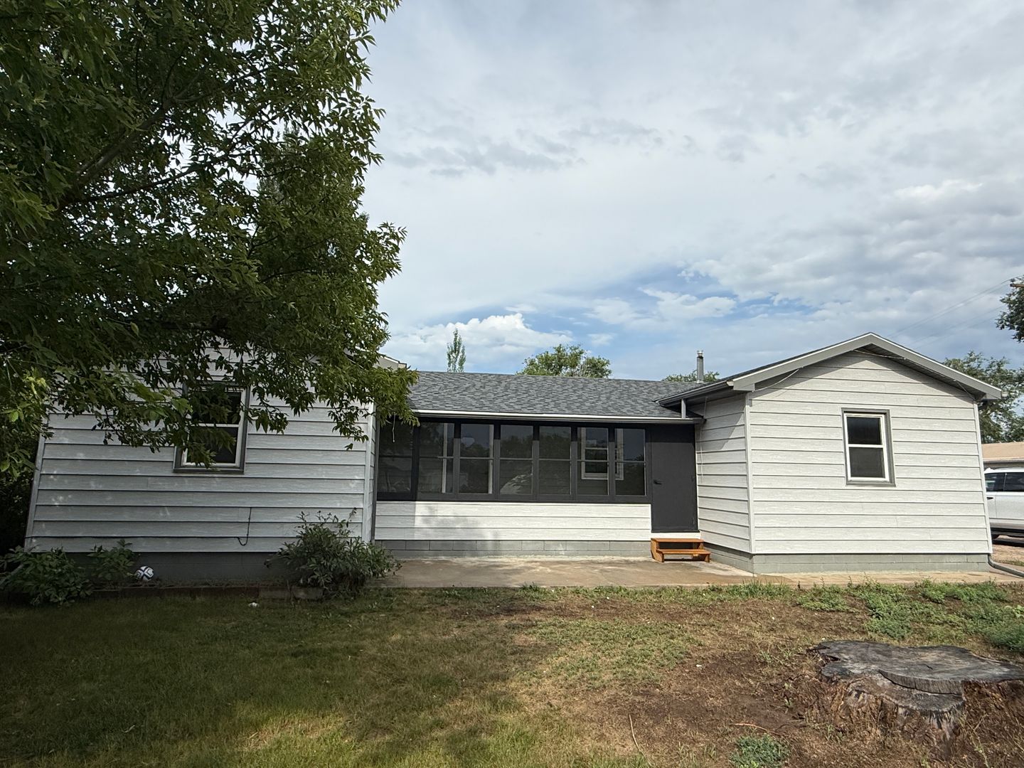 Rapid City House: 3035 Pioneer Dr