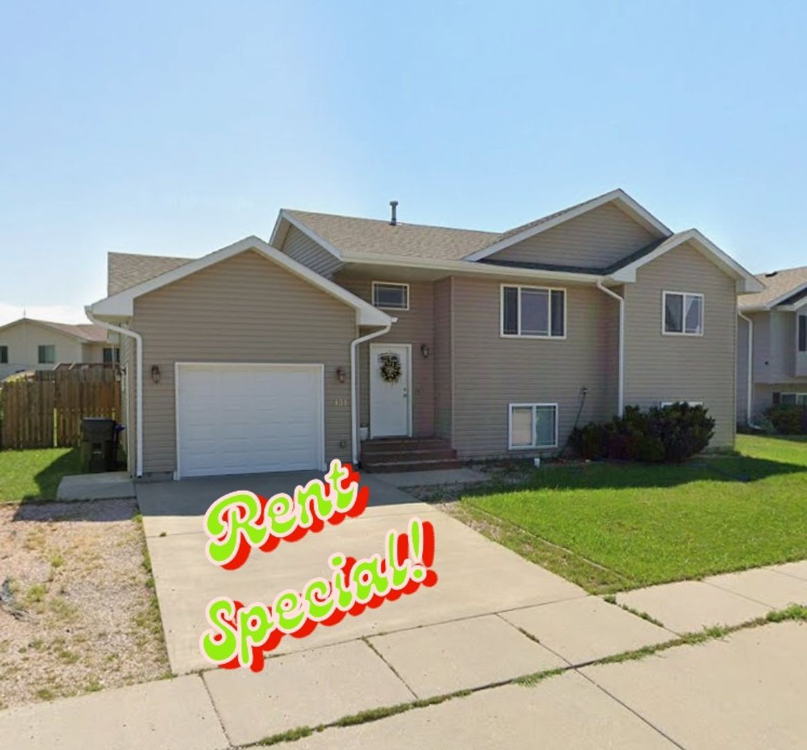 Rapid City House: 131 Adonia