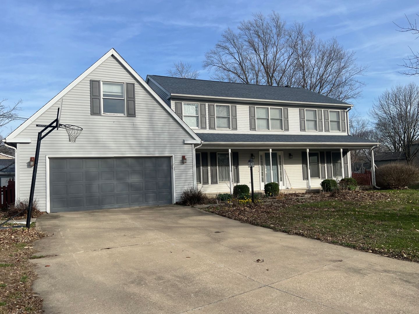 Champaign House: 2401 Peppertree Pl