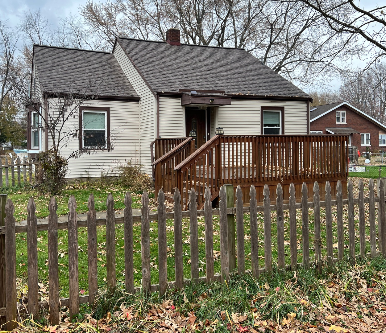 Champaign House: 1 Daugherty Ct - House