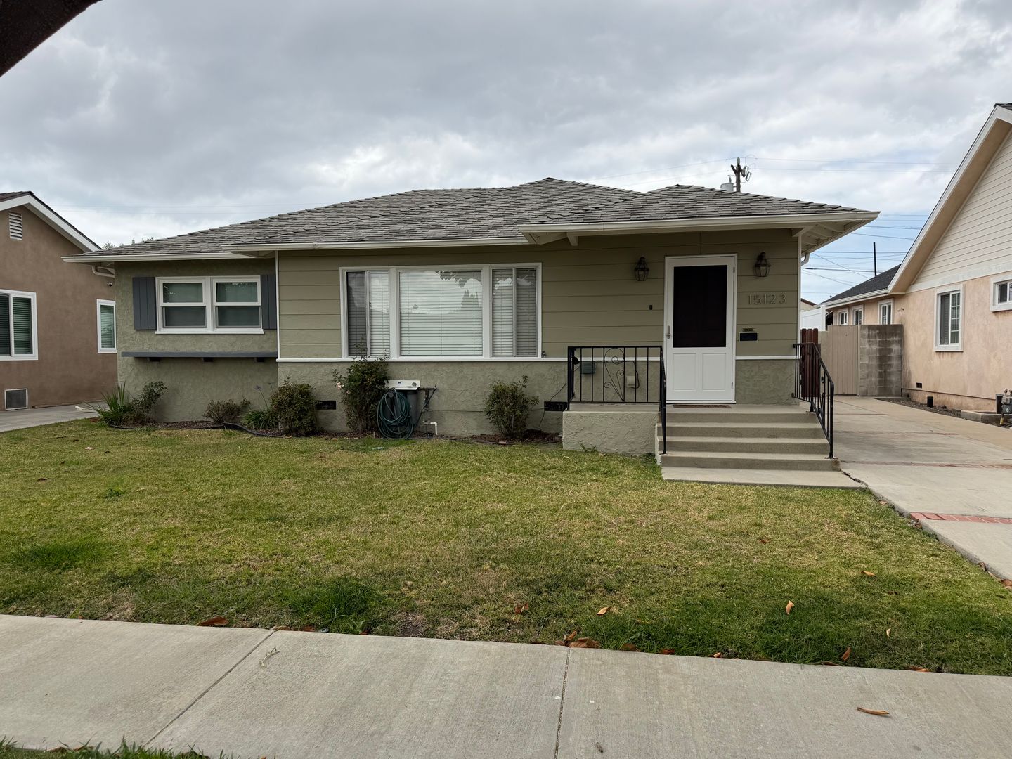 Lawndale House: 15123 Kornblum Ave
