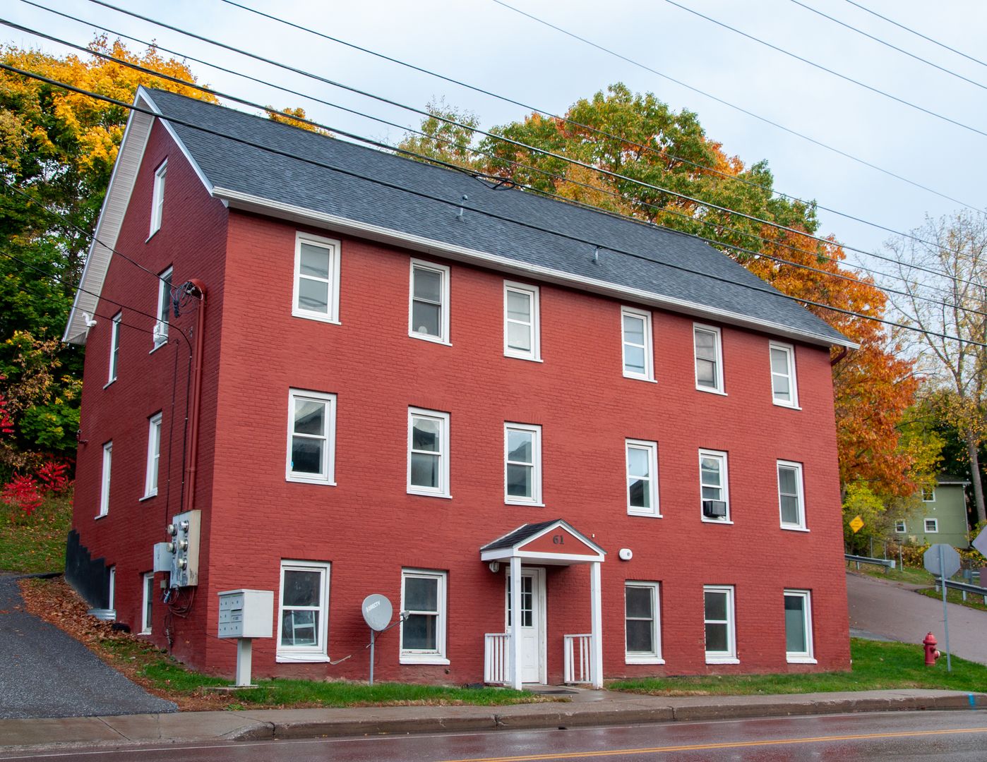 Winooski Apartment: 61 Malletts Bay Avenue