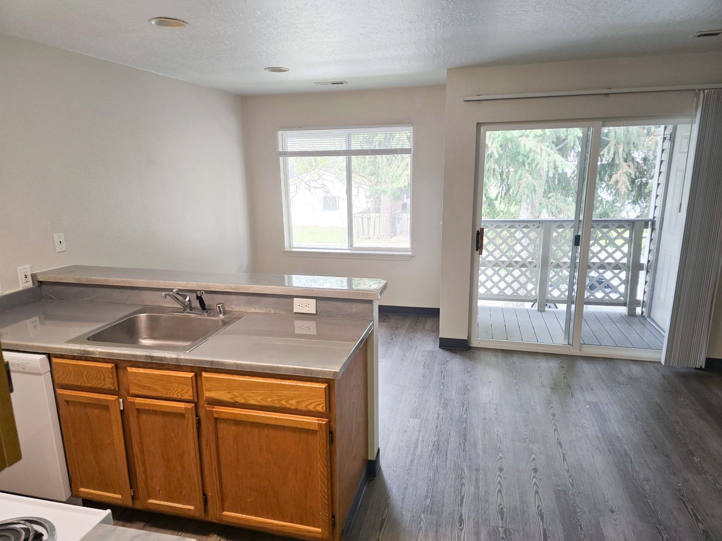 Coeur d' Alene Apartment: 2712 N Howard St