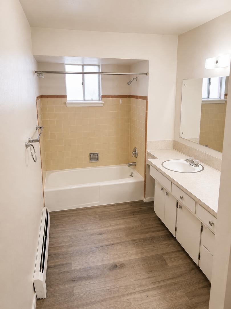 Coeur d' Alene Apartment: 1201 E Lakeside Ave