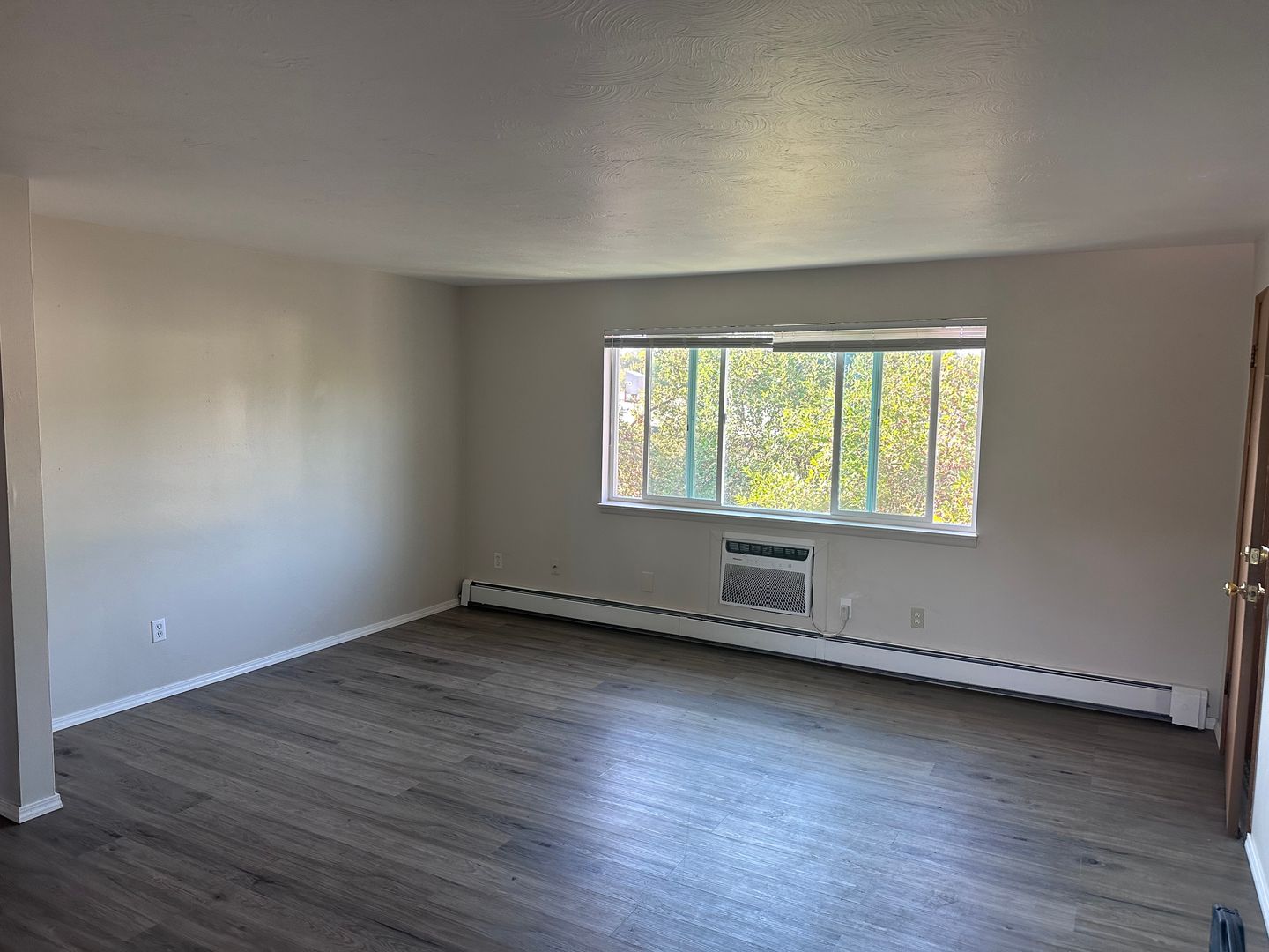Coeur d' Alene Apartment: 1201 E Lakeside Ave