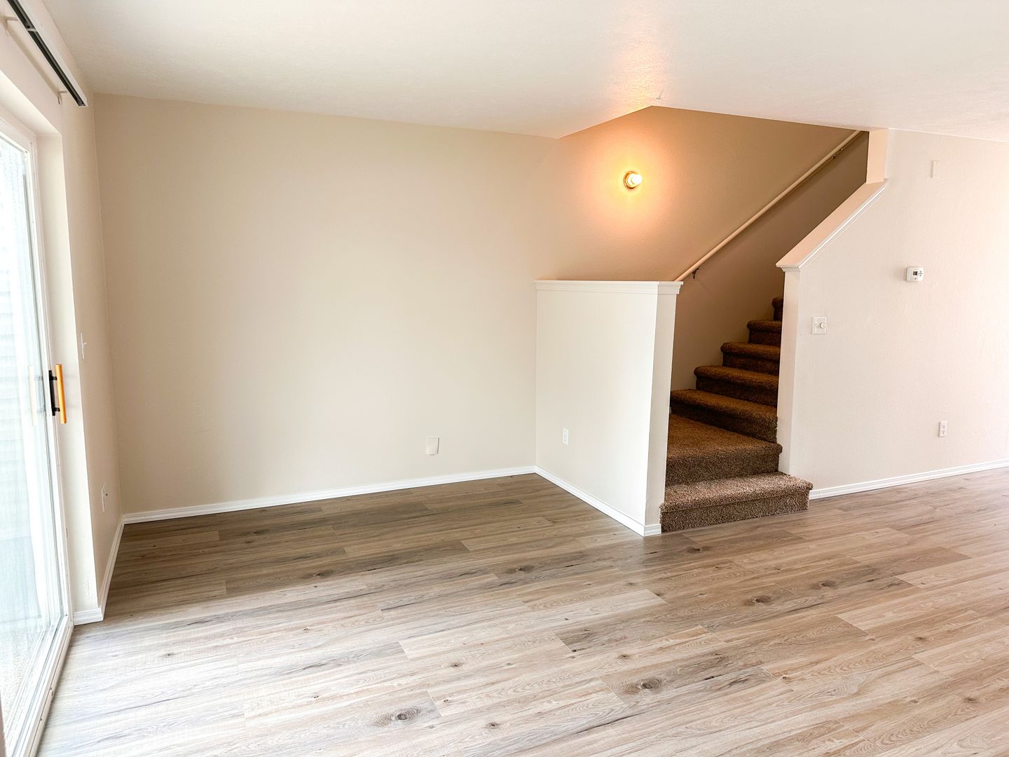 Coeur d' Alene Apartment: 2712 N Howard St