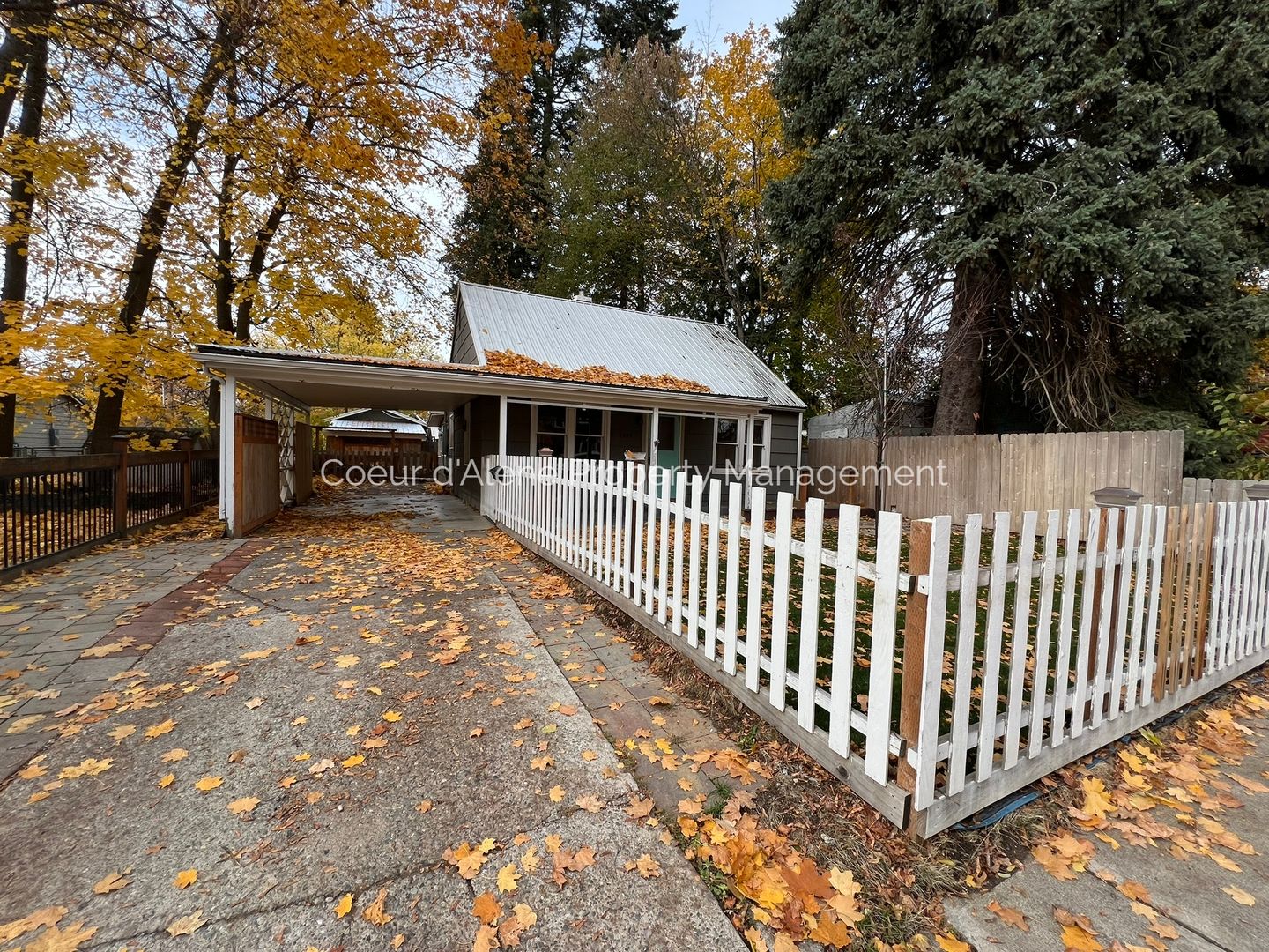 Coeur d'Alene House: 1009 N 7th St