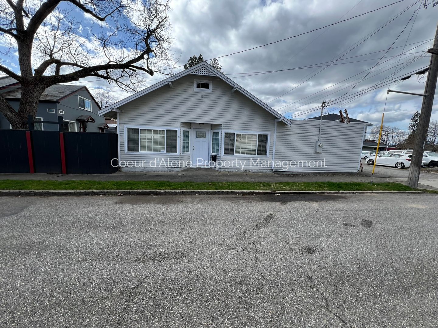 Coeur d'Alene House: 609 Military Dr