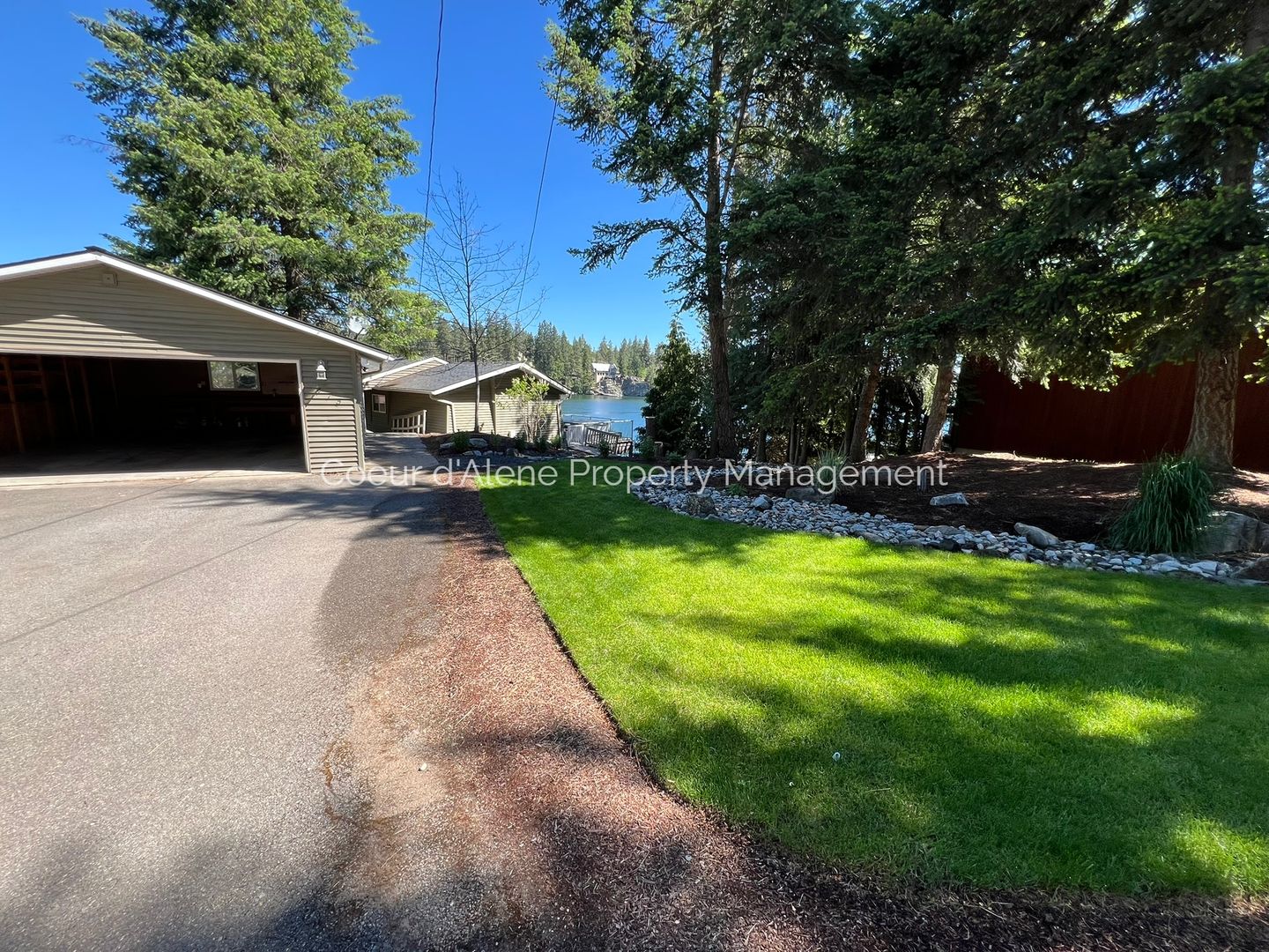 Post Falls House: 475 S Lower Crystal Bay Rd