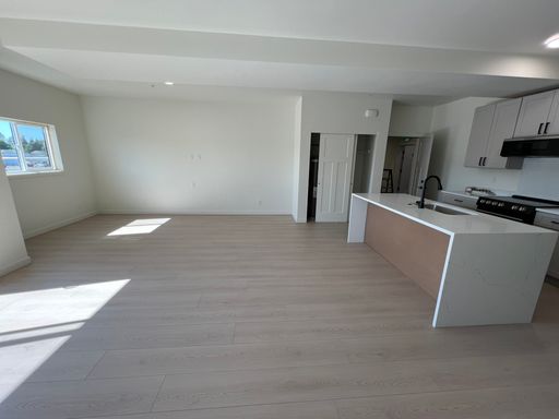 Newer 2 bed, 2 bath apartment – photo 1