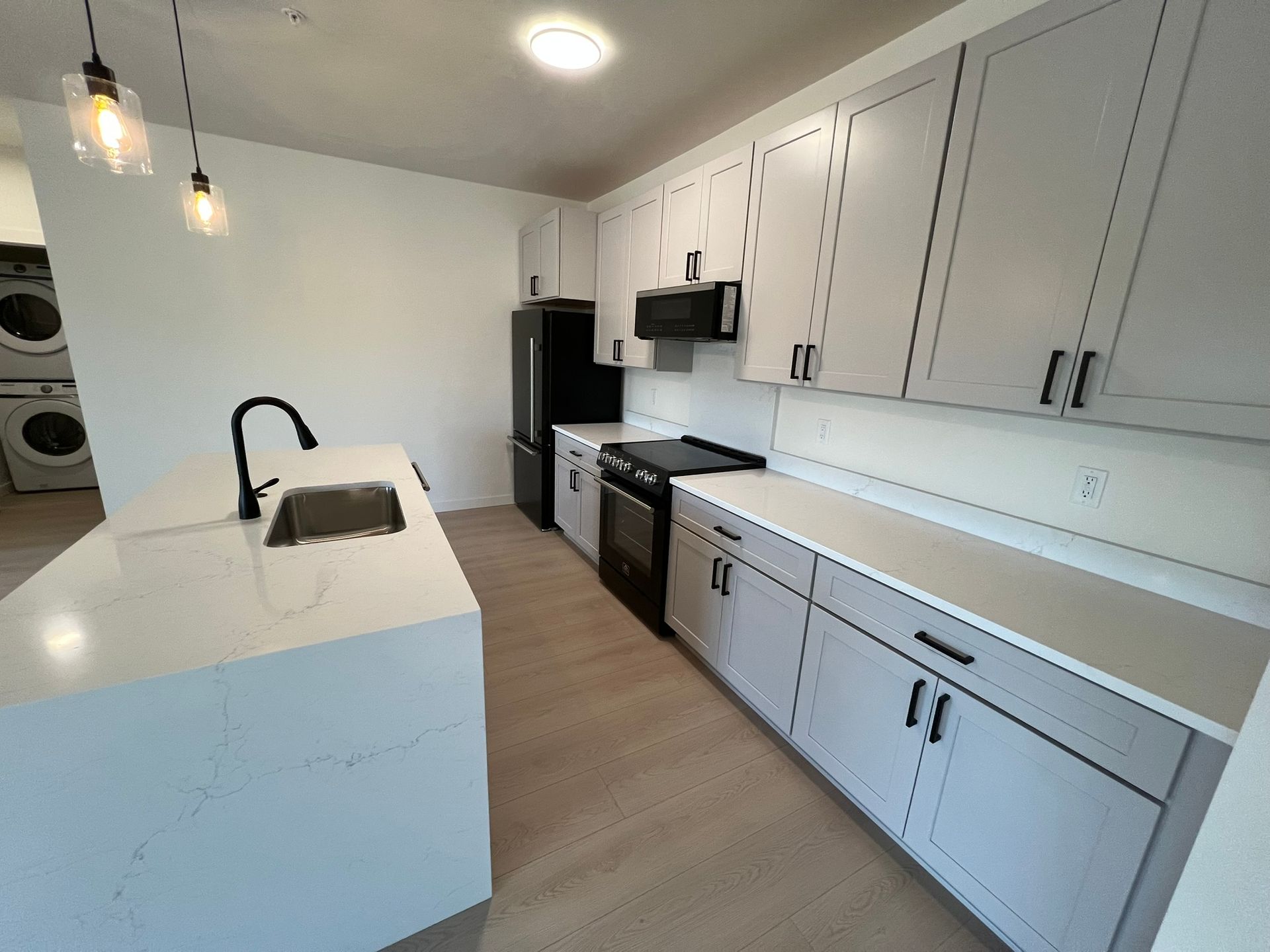 Coeur d Alene Apartment: 295 E Appleway Ave