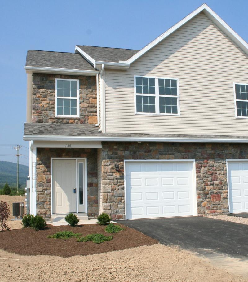 Boalsburg Apartment: 801-857 Jacks Mill Drive