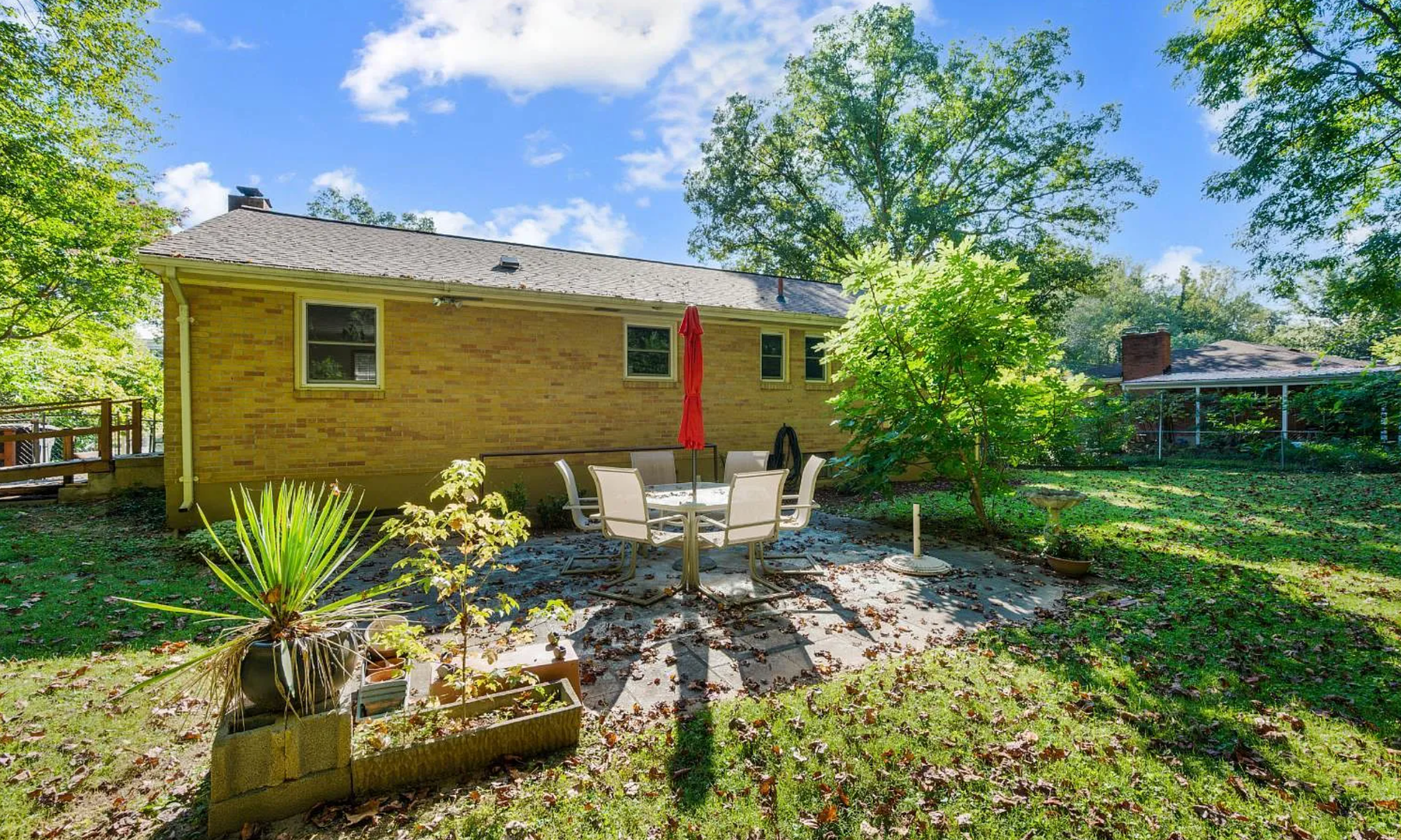 Lynchburg House: 1927 Indian Hill Road