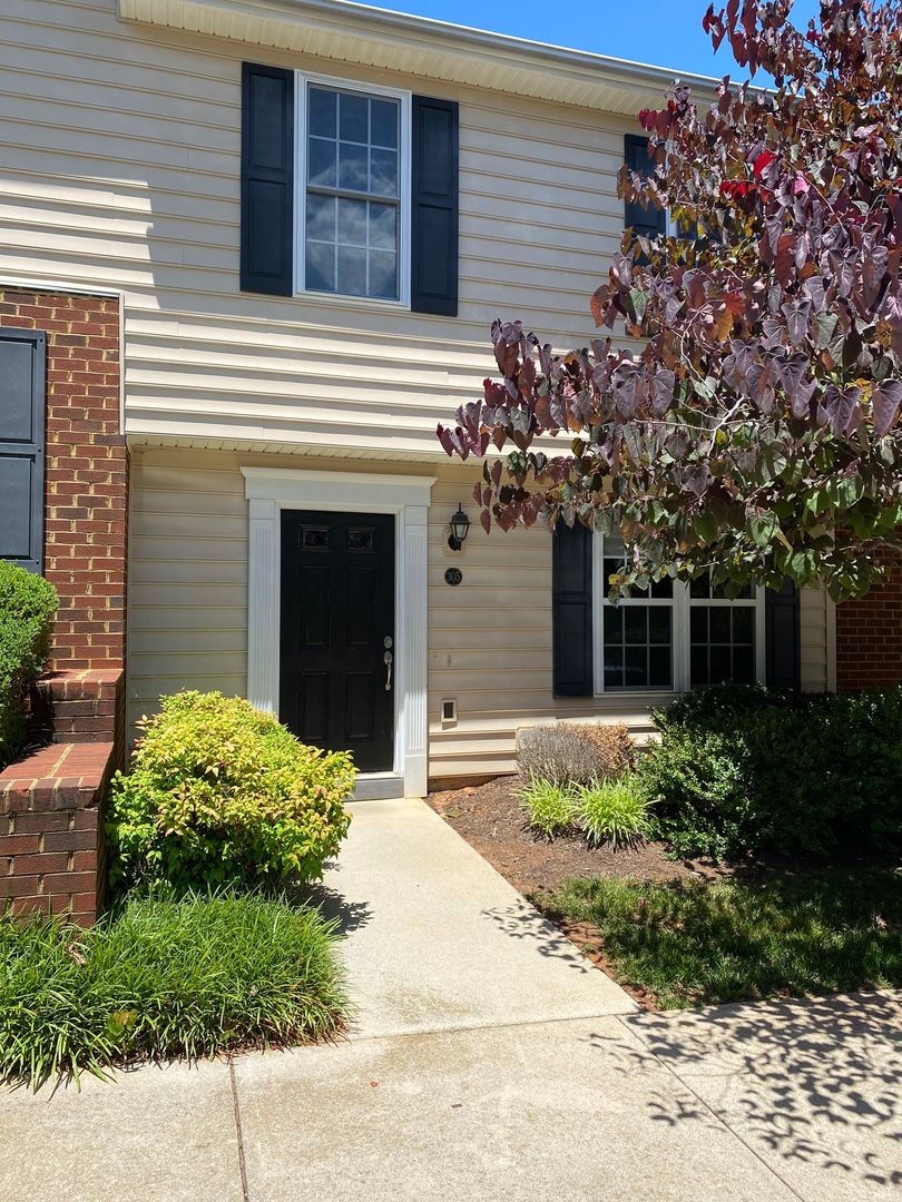 Lynchburg Townhome: 110 Aaron Place