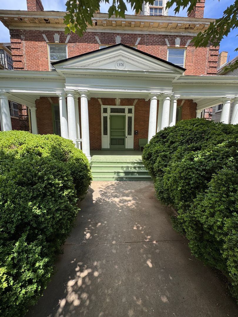 Lynchburg Apartment: 1308 Clay Street