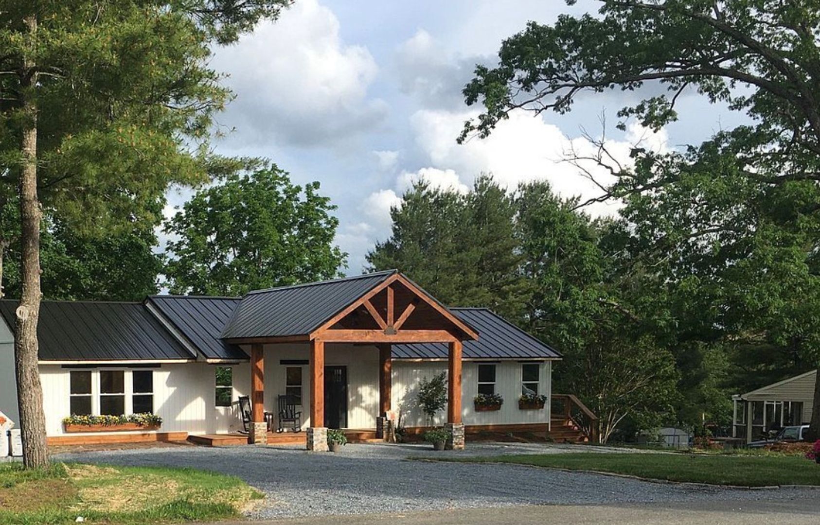 Forest House: 1991 Gumtree Road