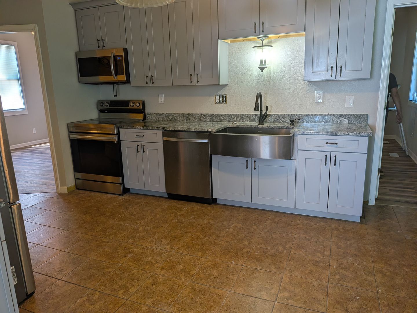 Fulton Apartment: 609 Jefferson St