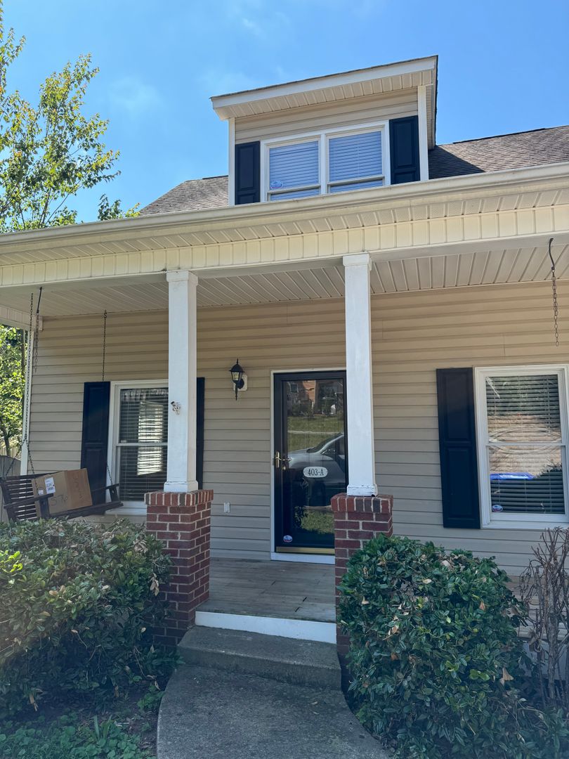 Greenville House: 403 A W. Faris