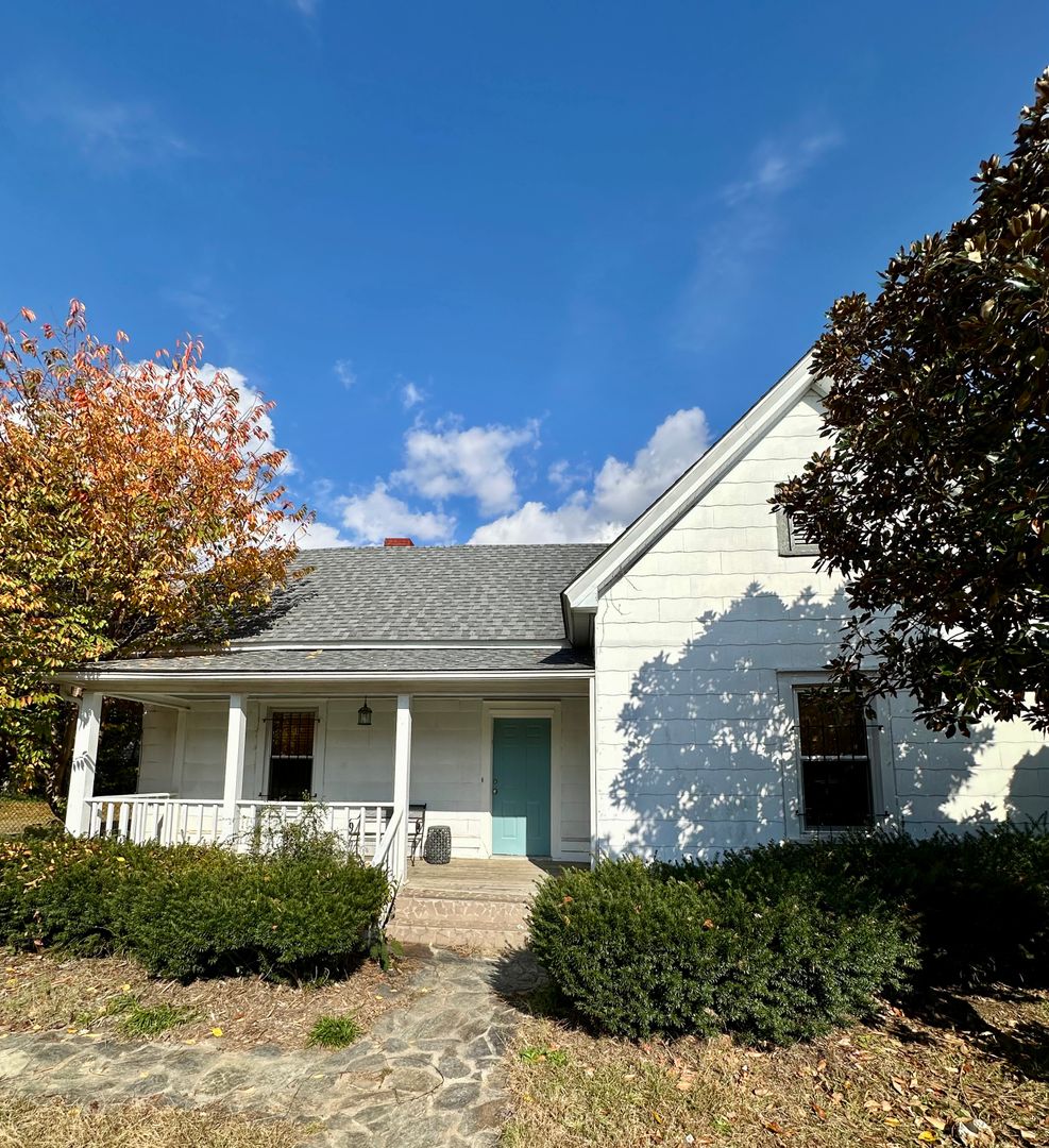 Greenville House: 35 Burdette Street