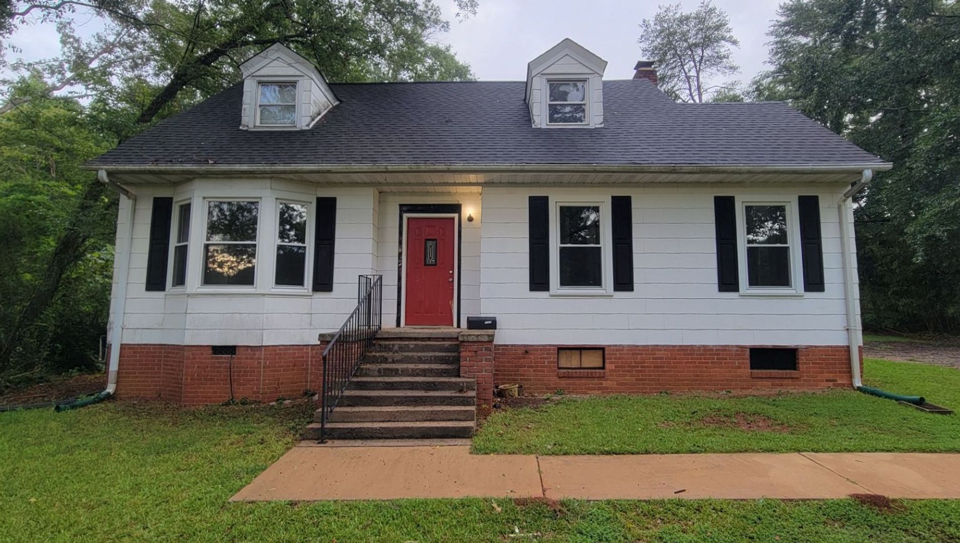 Greenville House: 2823 Poinsett Hwy