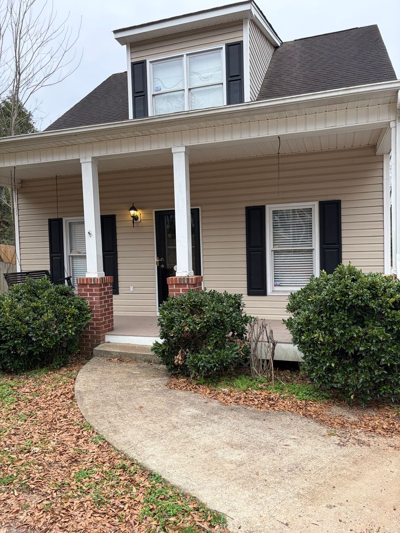 Greenville House: 403 A W. Faris