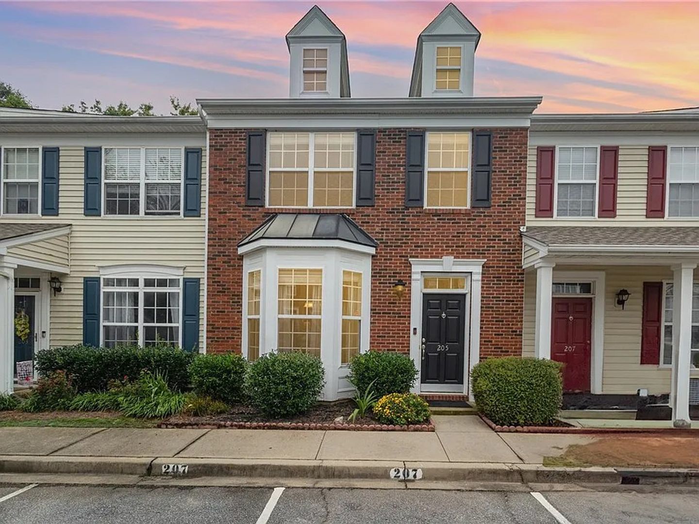Mauldin House: 205 Bedwin Court