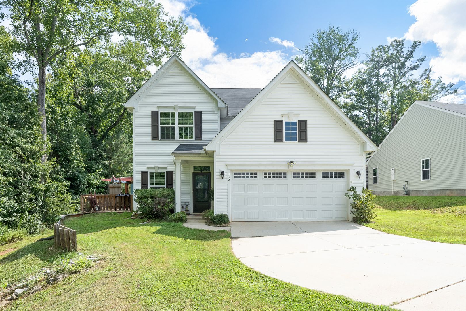 Easley House: 112 Henley Court