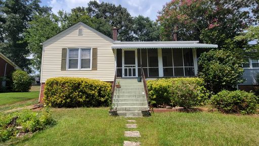 AUGUST RENT SPECIAL! 2 Bed, 1 Bath Home Available in Greenville – photo 1