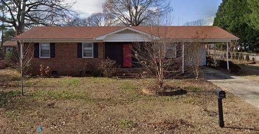 3 Bed, 1.5 Bath Home Available in Greer – photo 1