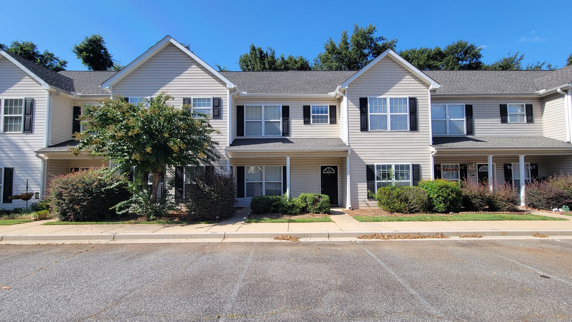 Mauldin House: 48 Ridgestone Circle