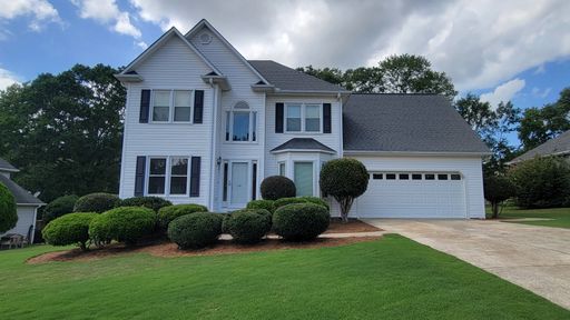 4 Bed, 2.5 Bath Home Available in Taylors – photo 1