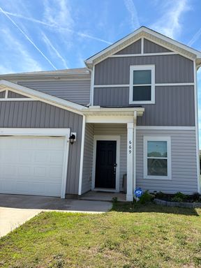 Beautiful Spartanburg home right off I-85, Available Now!! $500 OFF FIRST FULL MONTH – photo 1