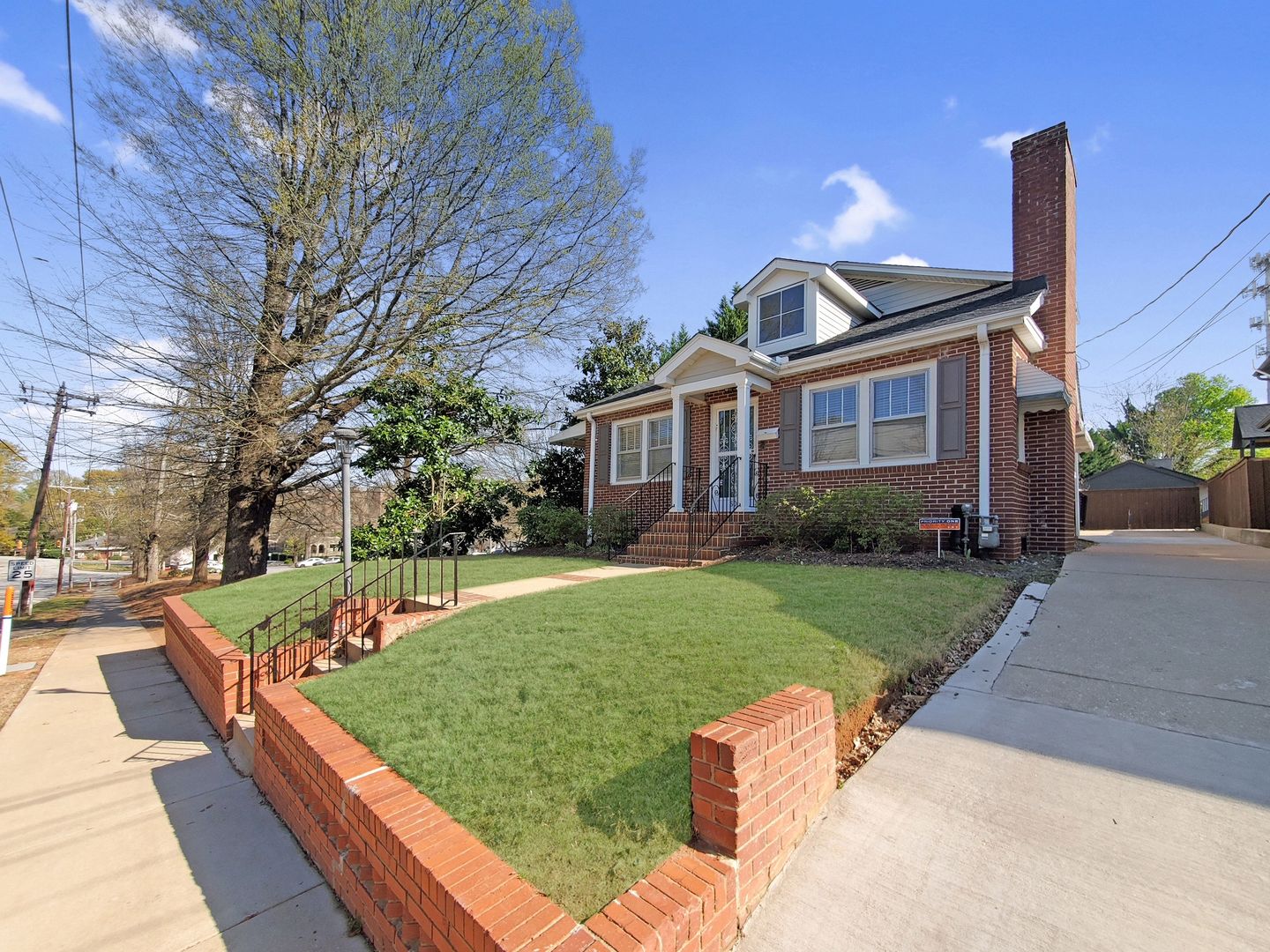 Greenville House: 504 University Ridge